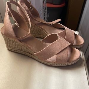 H&M wedges size 8.5
